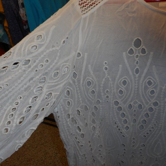 CHICO'S, women's long sleeve tunic, sz 3, color - off white, material-very thin - Picture 6 of 8